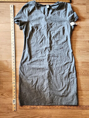 Old Navy V-Neck Tee Dress for Women Gray Mini Dress Size Large NWT
